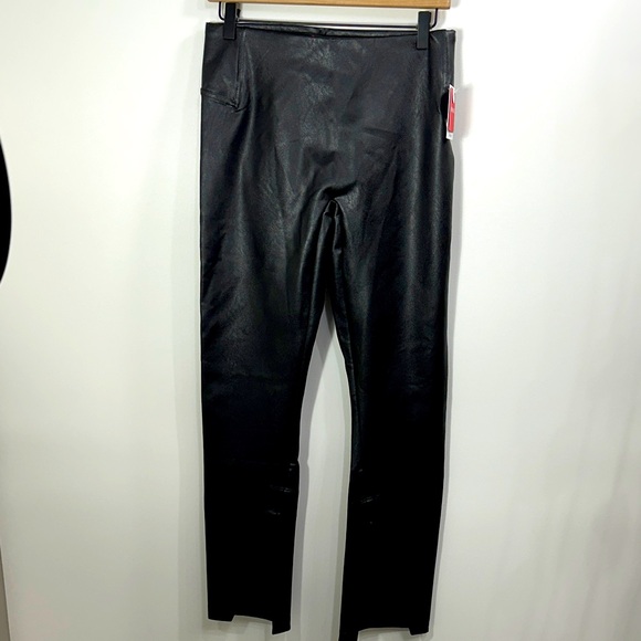 Spanx Leather Like Front Slit Luxe Black Pants size medium petite